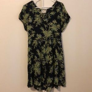 Oversized smock dress leaf print